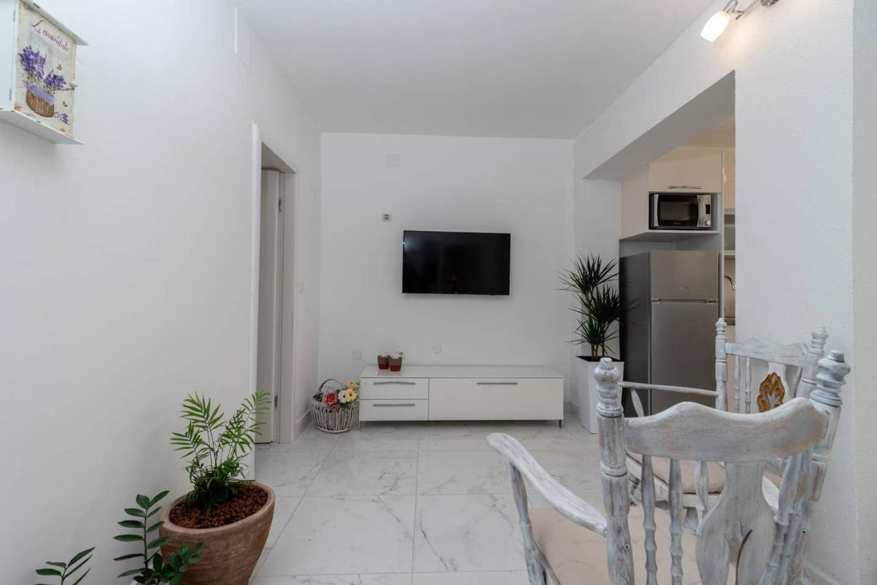 Eden Mediterranean House Vrsine Bagian luar foto