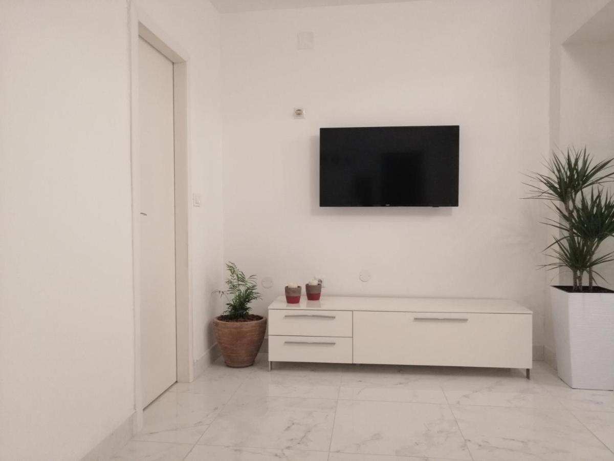 Eden Mediterranean House Vrsine Bagian luar foto